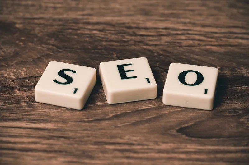 Comment les Core Web Vitals influencent le référencement local